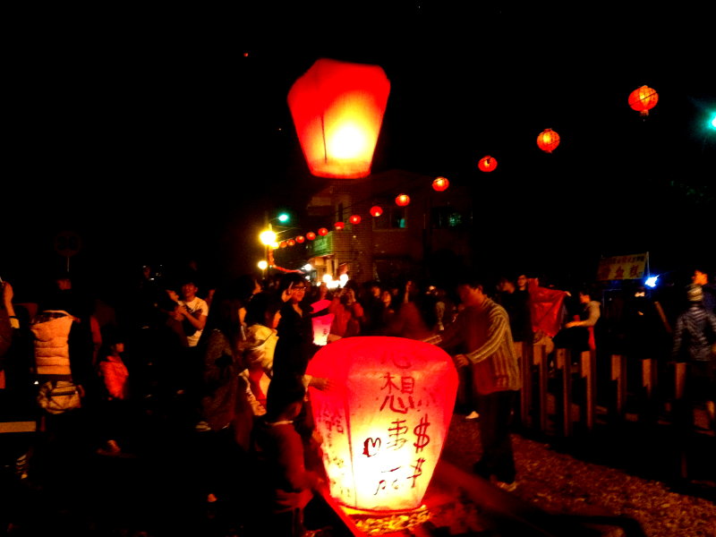 2016平溪天灯节 11日起陆续灯场 | 文章内置图片