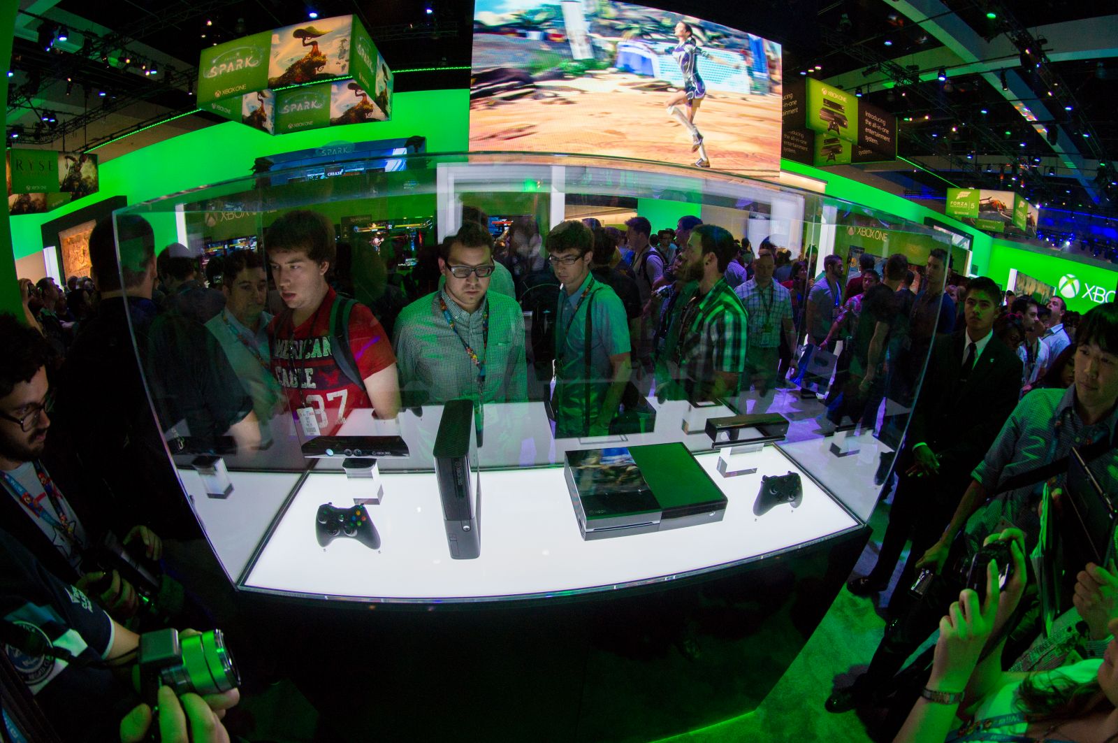 微软表示Xbox One会是「最后世代」主机，游戏玩家流向PC端 | 文章内置图片