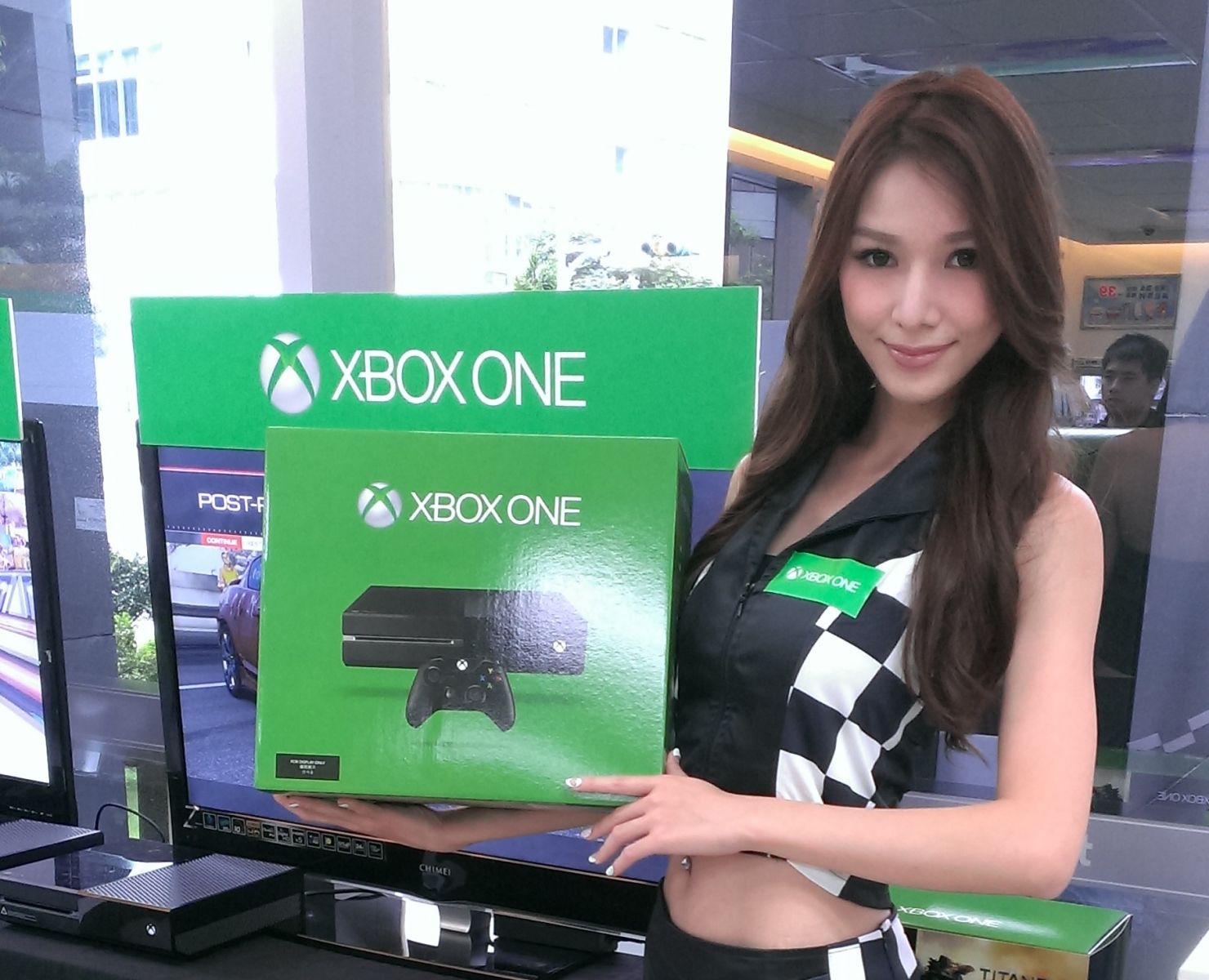 全家携手微软 Xbox one开放预购 | 文章内置图片