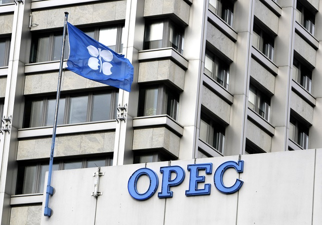 OPEC:生產量不變  國際油價暴跌 | 文章內置圖片