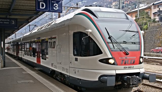 瑞士惊传火车追撞 至少5人受伤 | 文章内置图片