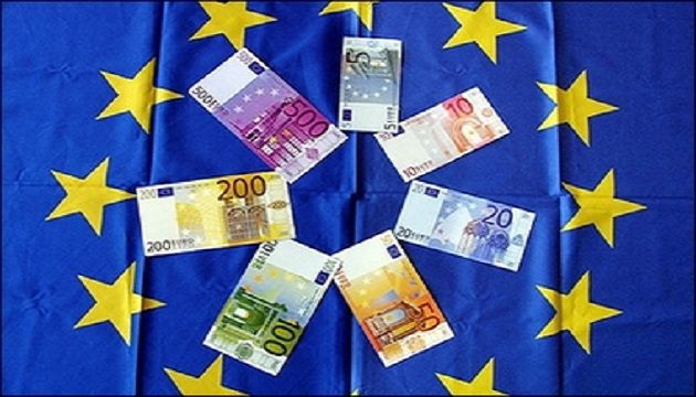 欧银购600亿欧元债券 达成抗紧缩